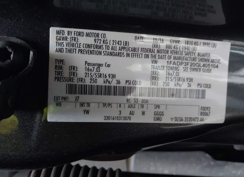 Photo 9 of 2016 Ford Focus SE (VIN 1FADP3F20GL405104)