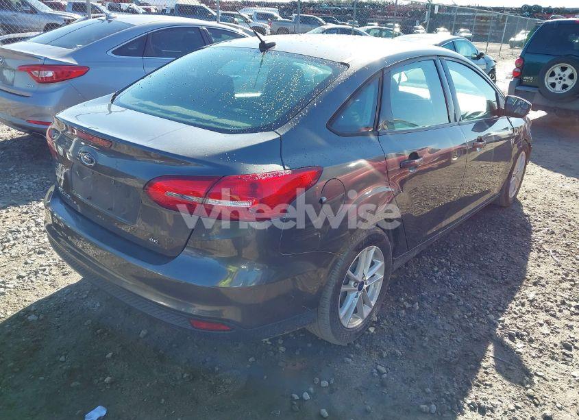Photo 4 of 2017 Ford Focus SE (VIN 1FADP3F20HL215191)
