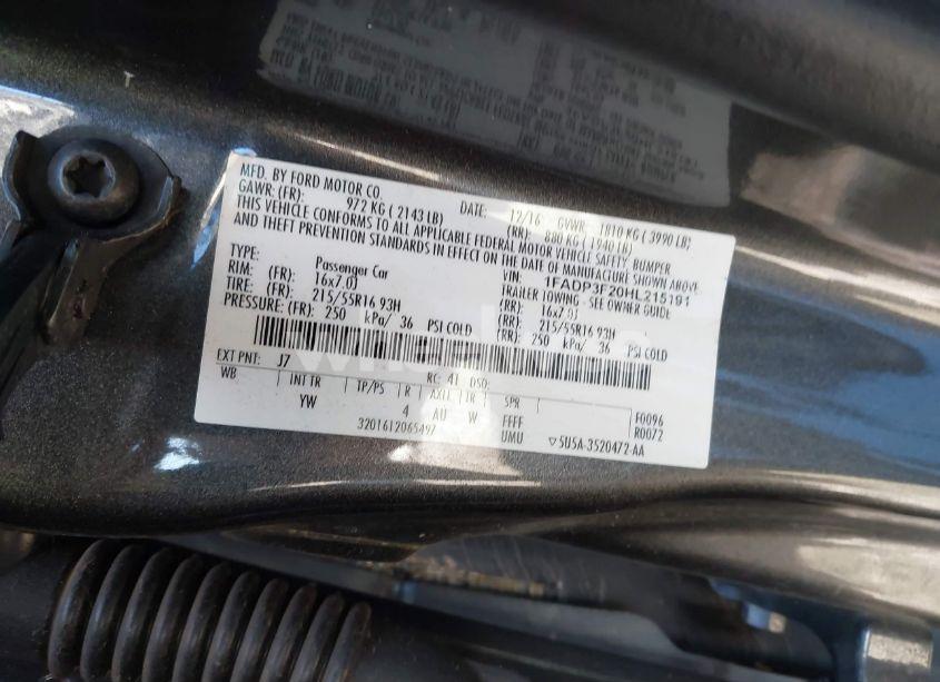 Photo 9 of 2017 Ford Focus SE (VIN 1FADP3F20HL215191)