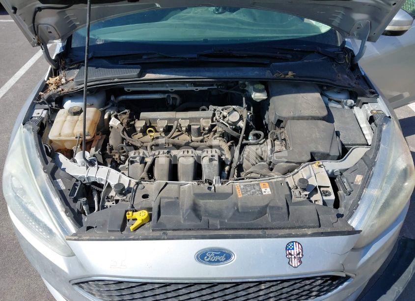 Photo 10 of 2017 Ford Focus SE (VIN 1FADP3F20HL218415)
