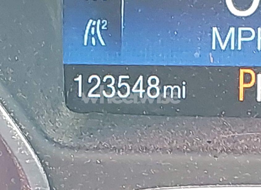 Photo 12 of 2017 Ford Focus SE (VIN 1FADP3F20HL218415)