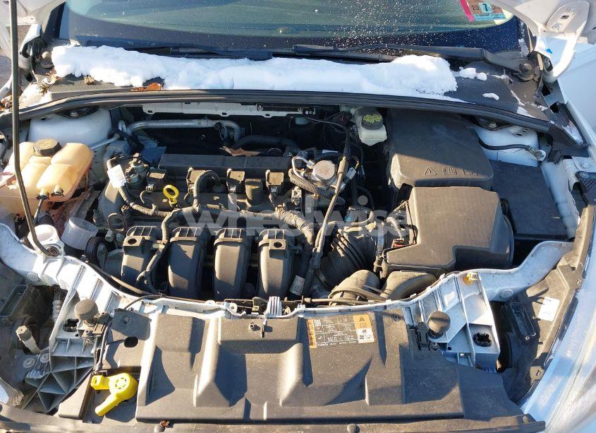 Photo 10 of 2017 Ford Focus SE (VIN 1FADP3F20HL225672)