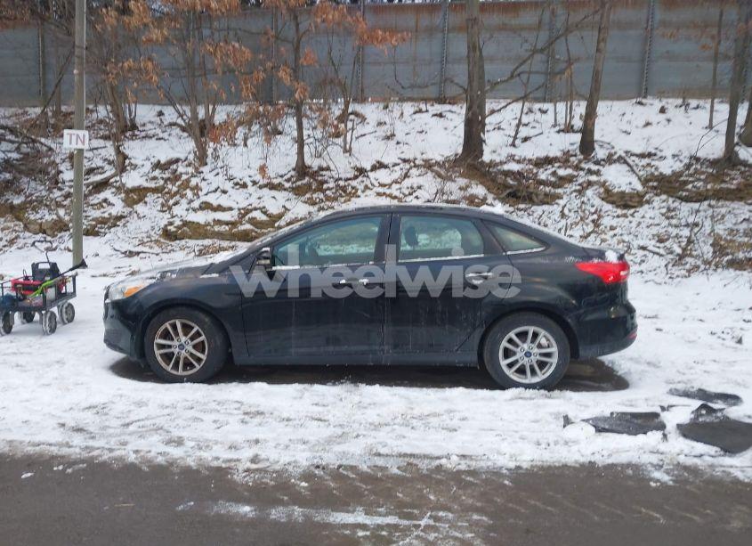 Photo 15 of 2017 Ford Focus SE (VIN 1FADP3F20HL228393)