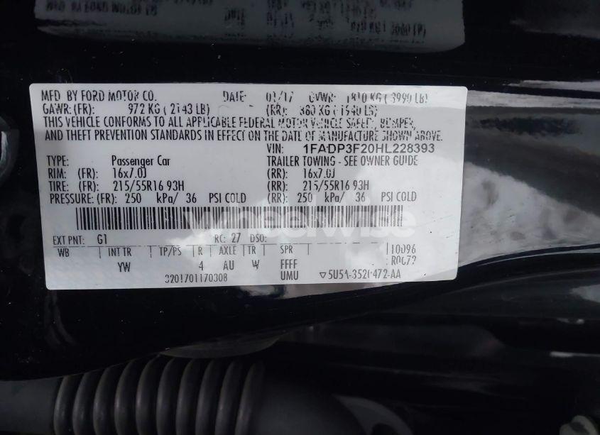 Photo 9 of 2017 Ford Focus SE (VIN 1FADP3F20HL228393)