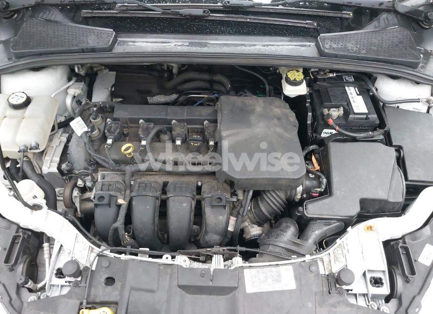 Photo 10 of 2017 Ford Focus SE (VIN 1FADP3F20HL252595)