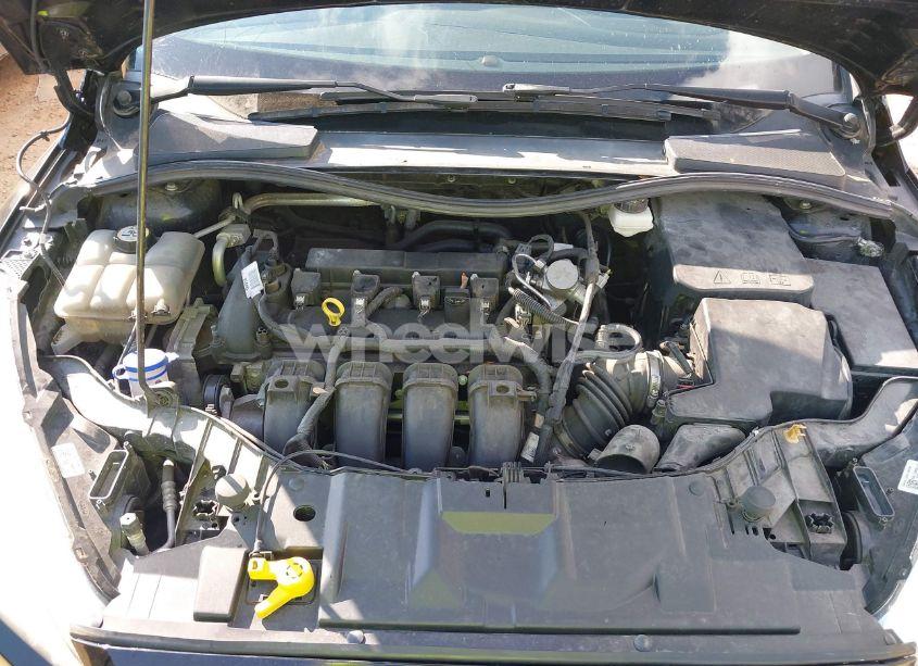 Photo 10 of 2017 Ford Focus SE (VIN 1FADP3F20HL262267)