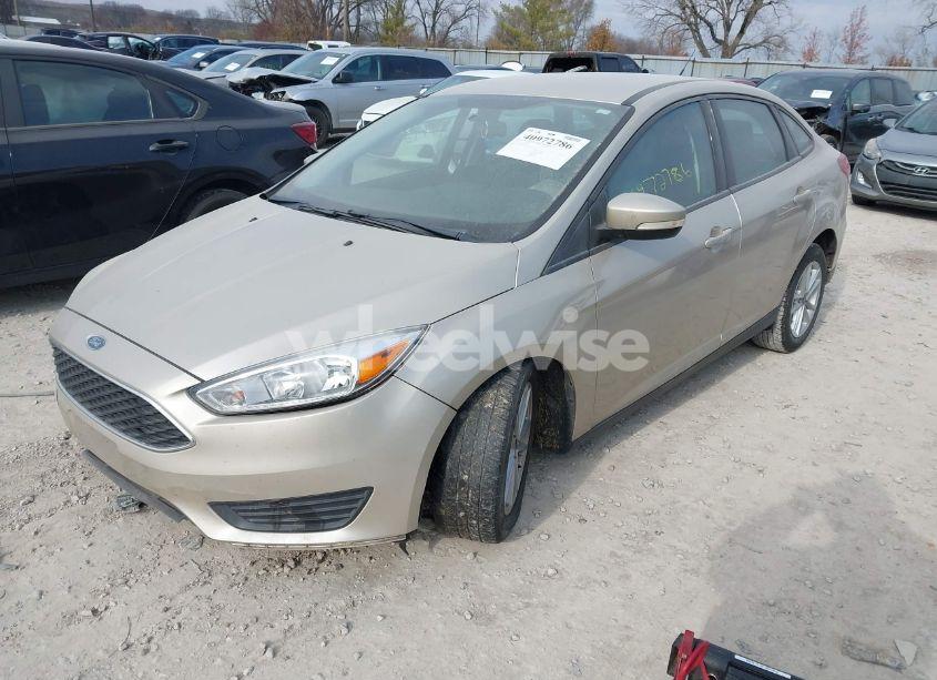 Photo 2 of 2017 Ford Focus SE (VIN 1FADP3F20HL265377)