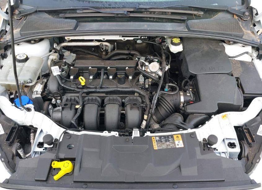 Photo 10 of 2017 Ford Focus SE (VIN 1FADP3F20HL291090)