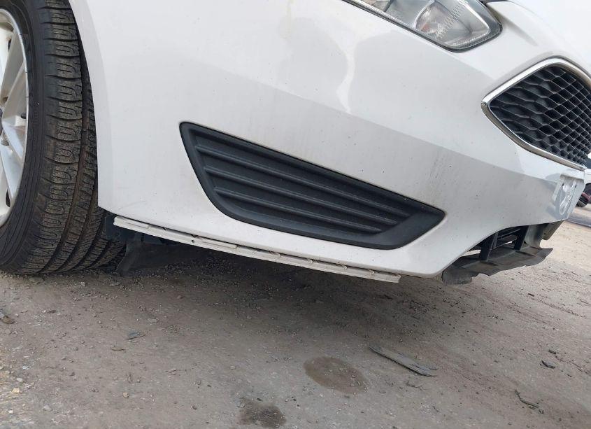 Photo 12 of 2017 Ford Focus SE (VIN 1FADP3F20HL291090)