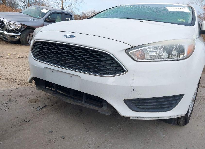 Photo 6 of 2017 Ford Focus SE (VIN 1FADP3F20HL291090)
