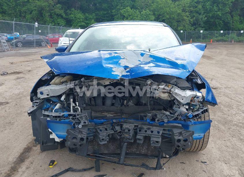 Photo 12 of 2018 Ford Focus SE (VIN 1FADP3F20JL214127)