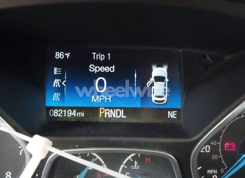Photo 15 of 2018 Ford Focus SE (VIN 1FADP3F20JL214127)