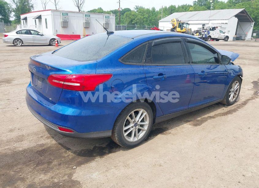 Photo 4 of 2018 Ford Focus SE (VIN 1FADP3F20JL214127)