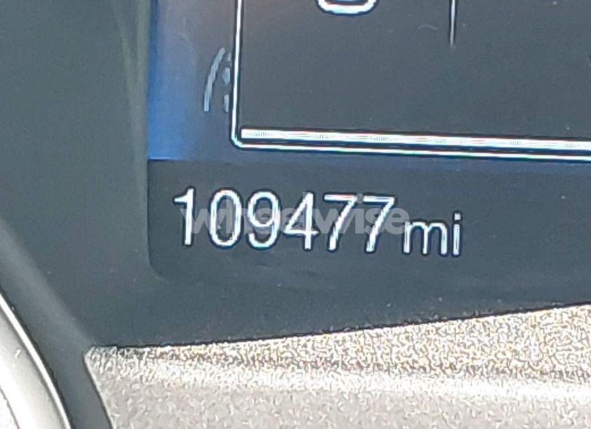 Photo 15 of 2018 Ford Focus SE (VIN 1FADP3F20JL252439)
