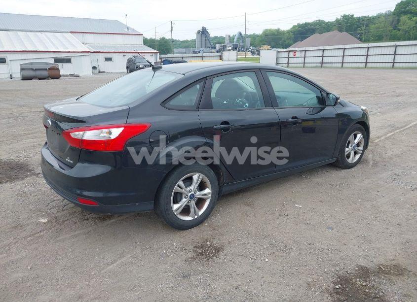 Photo 4 of 2013 Ford Focus SE (VIN 1FADP3F21DL121945)