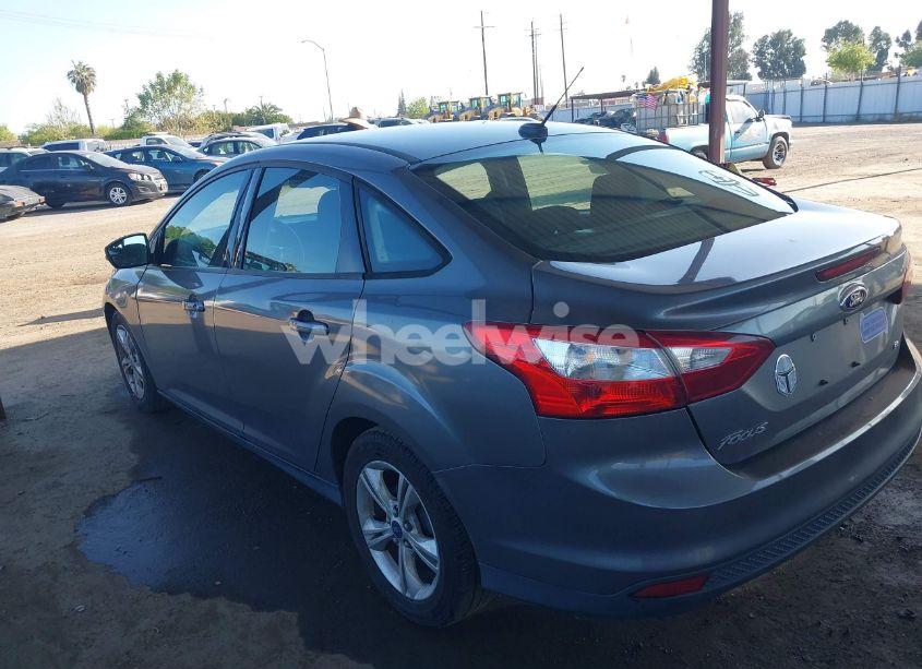 Photo 3 of 2013 Ford Focus SE (VIN 1FADP3F21DL132248)