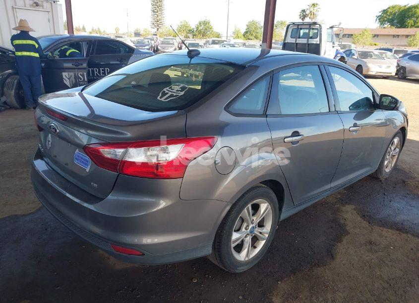 Photo 4 of 2013 Ford Focus SE (VIN 1FADP3F21DL132248)
