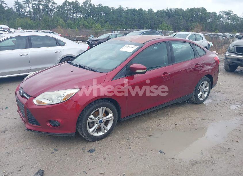 Photo 2 of 2013 Ford Focus SE (VIN 1FADP3F21DL150278)