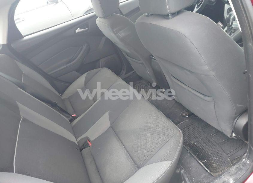 Photo 8 of 2013 Ford Focus SE (VIN 1FADP3F21DL150278)