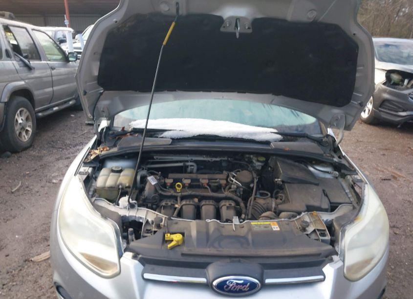 Photo 10 of 2013 Ford Focus SE (VIN 1FADP3F21DL178467)