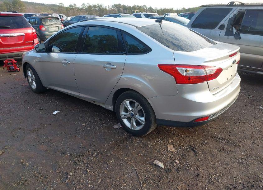 Photo 3 of 2013 Ford Focus SE (VIN 1FADP3F21DL178467)