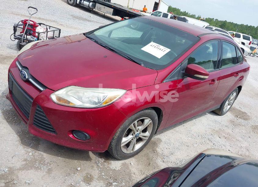 Photo 2 of 2013 Ford Focus SE (VIN 1FADP3F21DL181353)