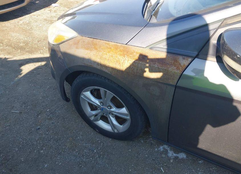 Photo 6 of 2013 Ford Focus SE (VIN 1FADP3F21DL196631)