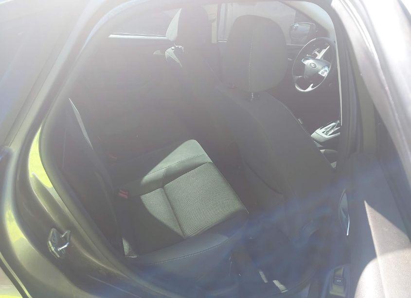 Photo 8 of 2013 Ford Focus SE (VIN 1FADP3F21DL196631)