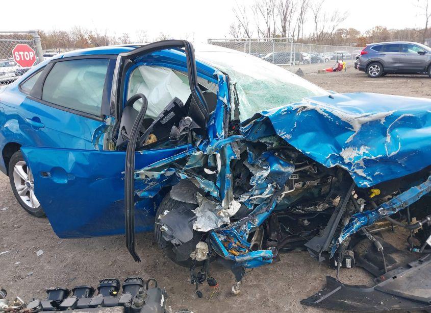 Photo 13 of 2013 Ford Focus SE (VIN 1FADP3F21DL208664)