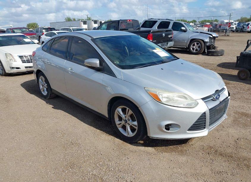 2013 Ford Focus SE (VIN 1FADP3F21DL220278) main photo