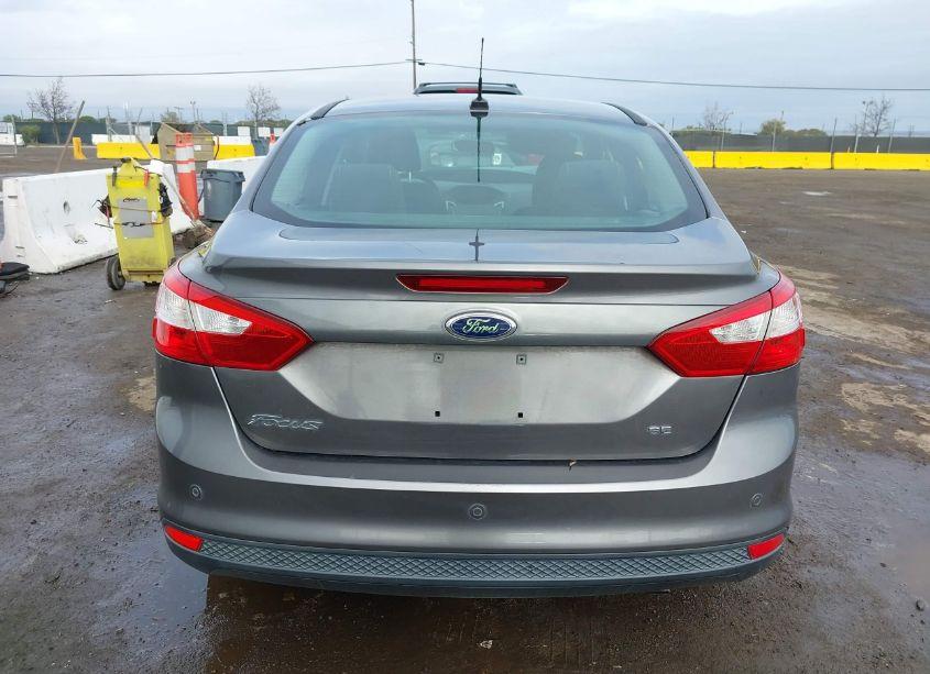 Photo 16 of 2013 Ford Focus SE (VIN 1FADP3F21DL222788)