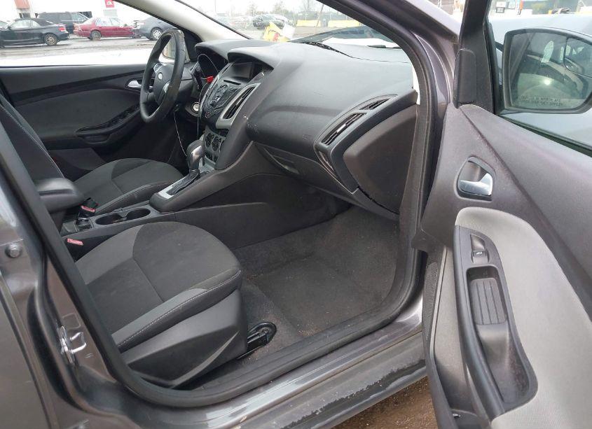 Photo 5 of 2013 Ford Focus SE (VIN 1FADP3F21DL222788)