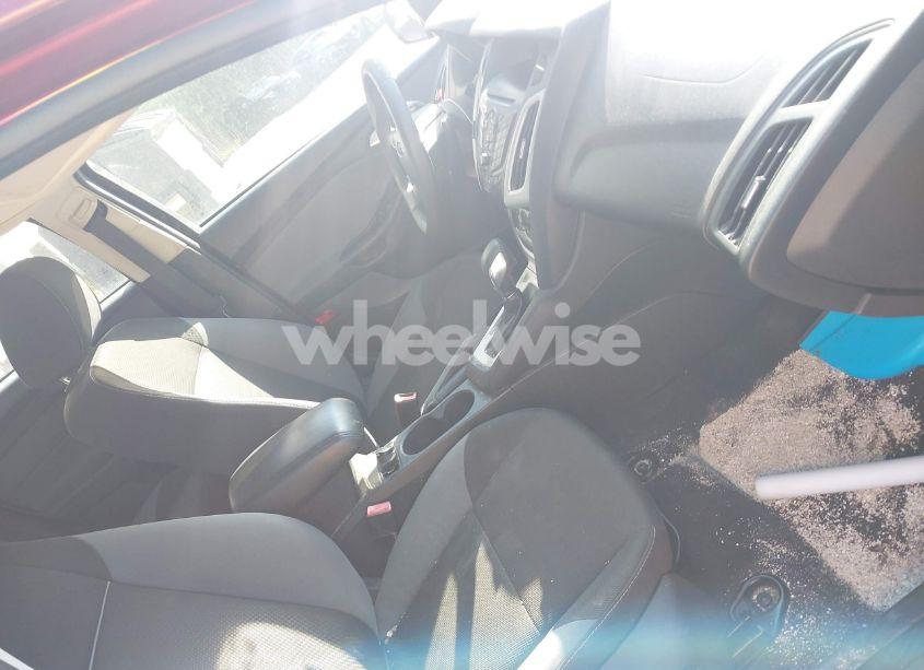 Photo 5 of 2013 Ford Focus SE (VIN 1FADP3F21DL229871)