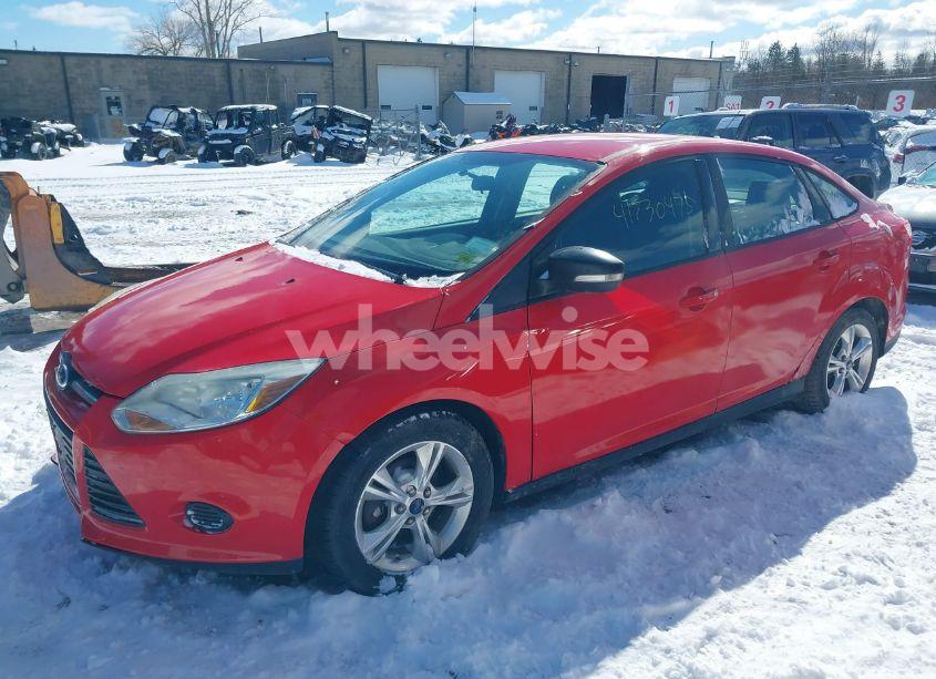 Photo 2 of 2013 Ford Focus SE (VIN 1FADP3F21DL232494)