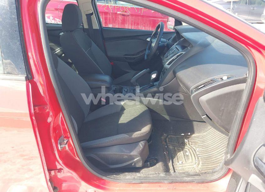 Photo 5 of 2013 Ford Focus SE (VIN 1FADP3F21DL232494)