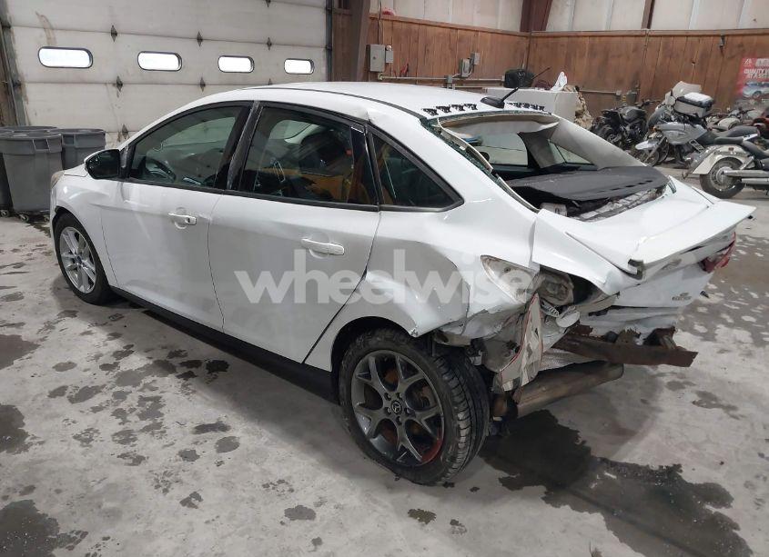 Photo 3 of 2013 Ford Focus SE (VIN 1FADP3F21DL240871)