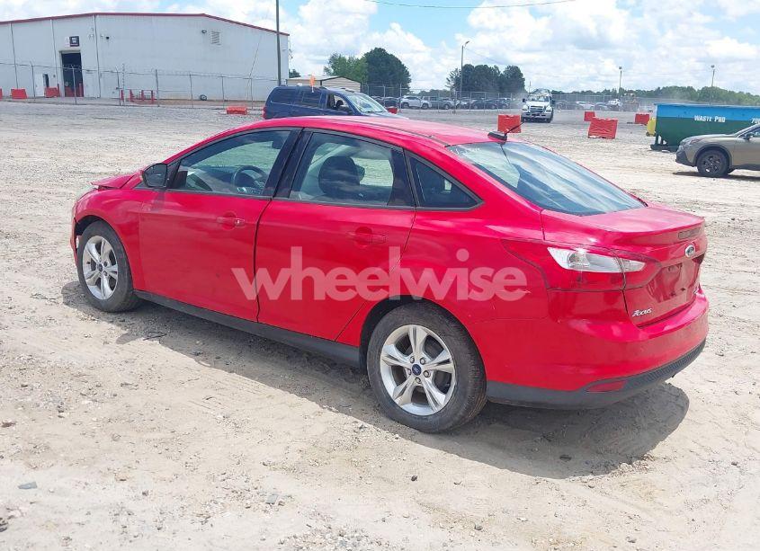 Photo 3 of 2013 Ford Focus SE (VIN 1FADP3F21DL266919)