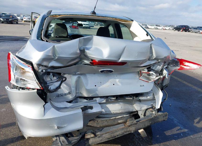 Photo 6 of 2013 Ford Focus SE (VIN 1FADP3F21DL271750)