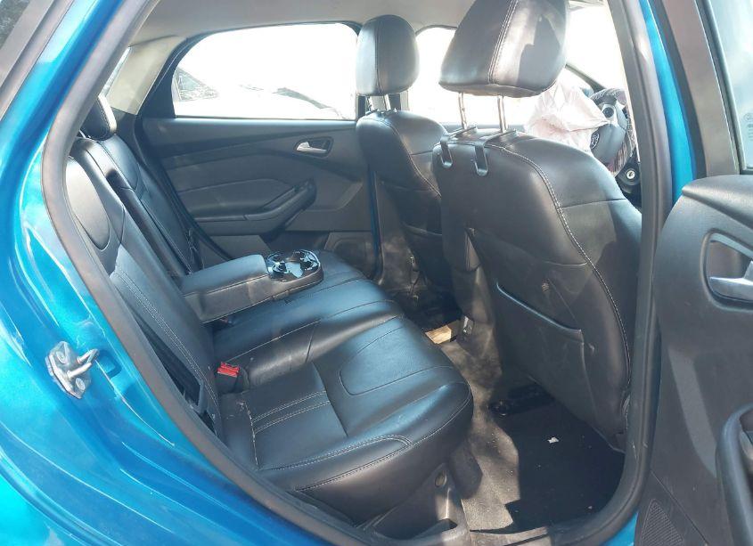 Photo 8 of 2013 Ford Focus SE (VIN 1FADP3F21DL303497)