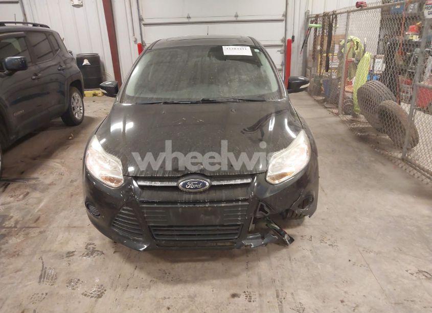 Photo 6 of 2014 Ford Focus SE (VIN 1FADP3F21EL109750)