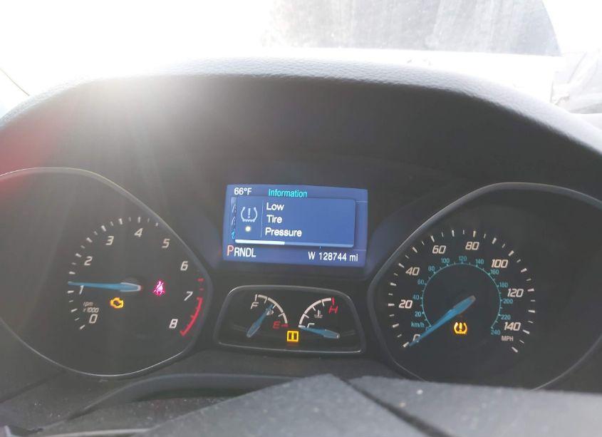 Photo 7 of 2014 Ford Focus SE (VIN 1FADP3F21EL130209)