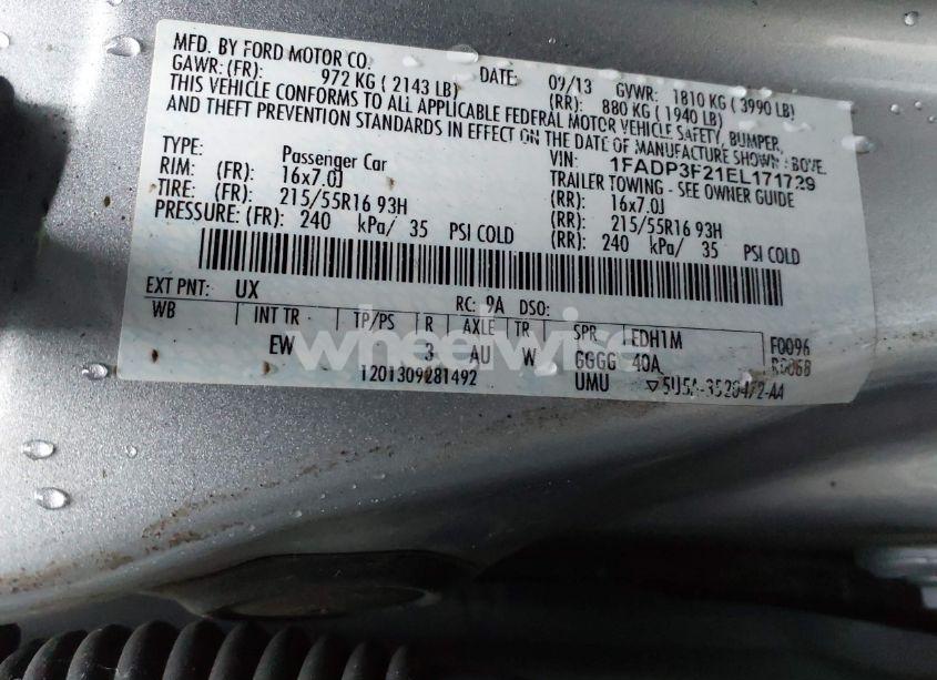 Photo 9 of 2014 Ford Focus SE (VIN 1FADP3F21EL171729)