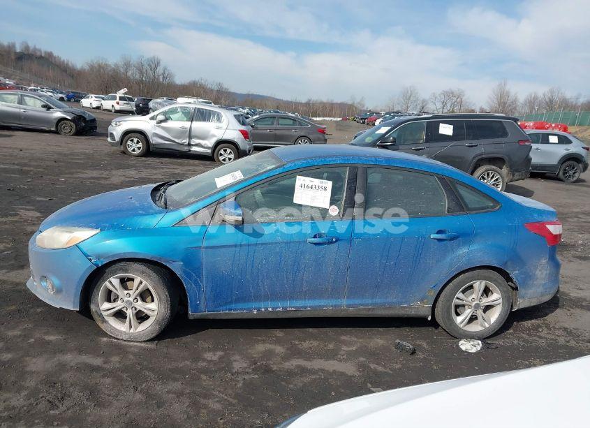 Photo 14 of 2014 Ford Focus SE (VIN 1FADP3F21EL180995)