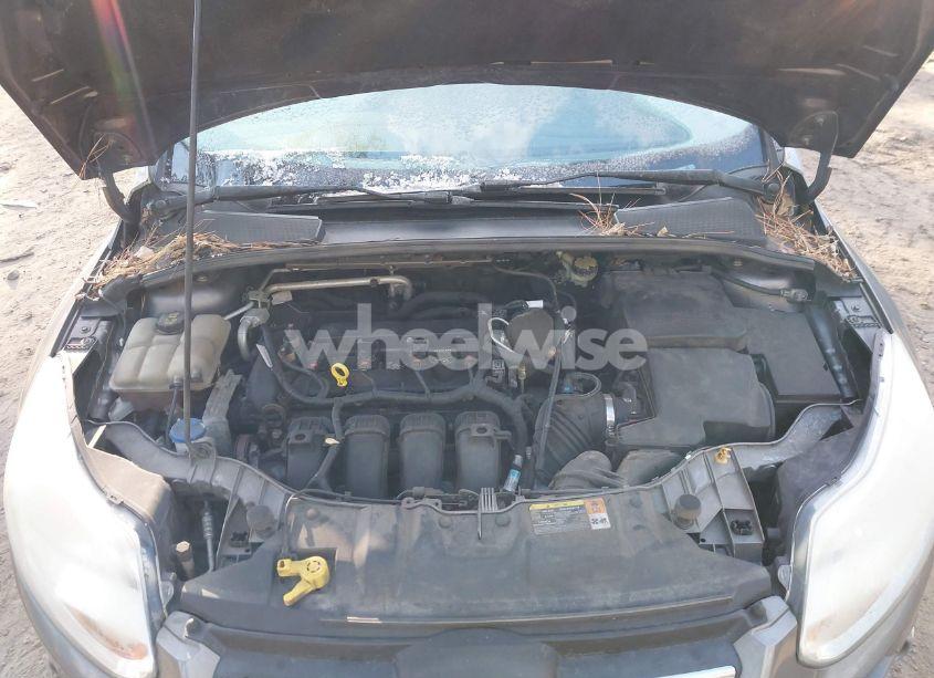 Photo 10 of 2014 Ford Focus SE (VIN 1FADP3F21EL189406)