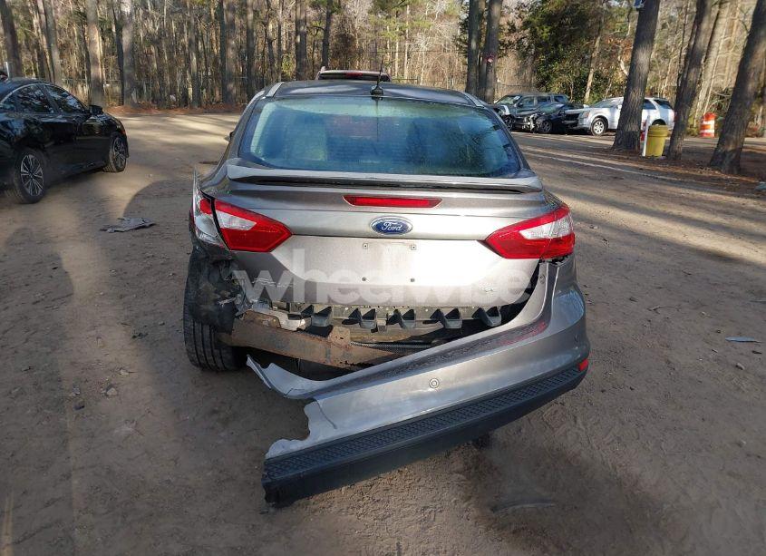 Photo 16 of 2014 Ford Focus SE (VIN 1FADP3F21EL189406)