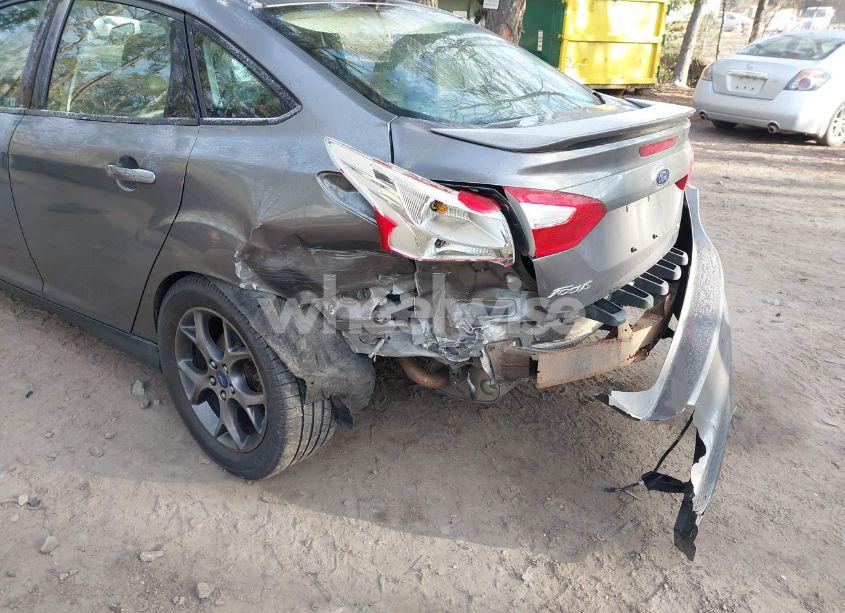 Photo 6 of 2014 Ford Focus SE (VIN 1FADP3F21EL189406)