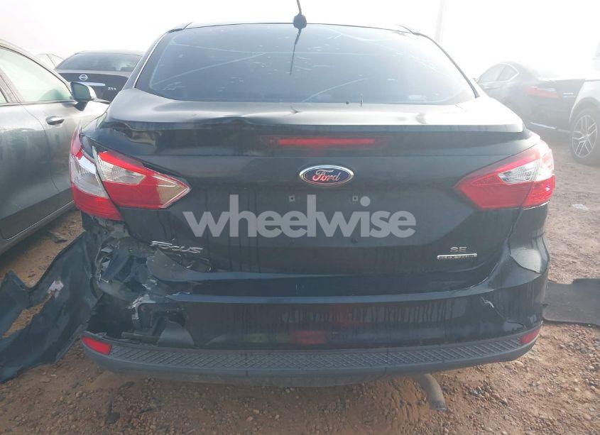 Photo 16 of 2014 Ford Focus SE (VIN 1FADP3F21EL189969)