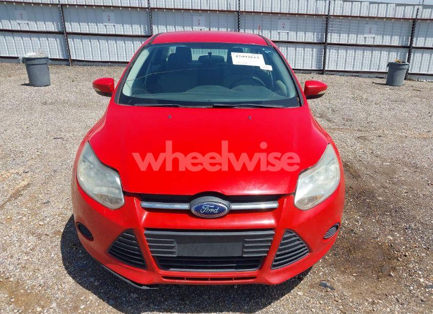 Photo 12 of 2014 Ford Focus SE (VIN 1FADP3F21EL196436)