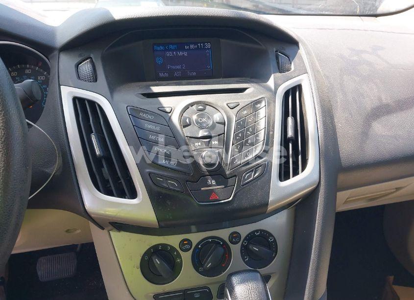 Photo 17 of 2014 Ford Focus SE (VIN 1FADP3F21EL196436)