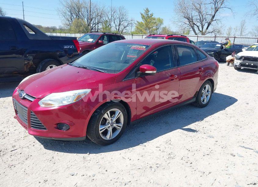 Photo 2 of 2014 Ford Focus SE (VIN 1FADP3F21EL209637)